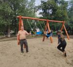 Горки и качели на радость детям