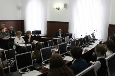 Детский парламентский час в Думе г.о.Тольятти был посвящен добровольчеству