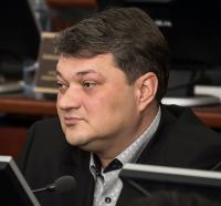 Сергей Колмыков: Под лозунгом доступности товаров повседневного спроса идет спаивание молодежи