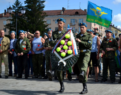 Поздравление с Днём Воздушно-десантных войск России